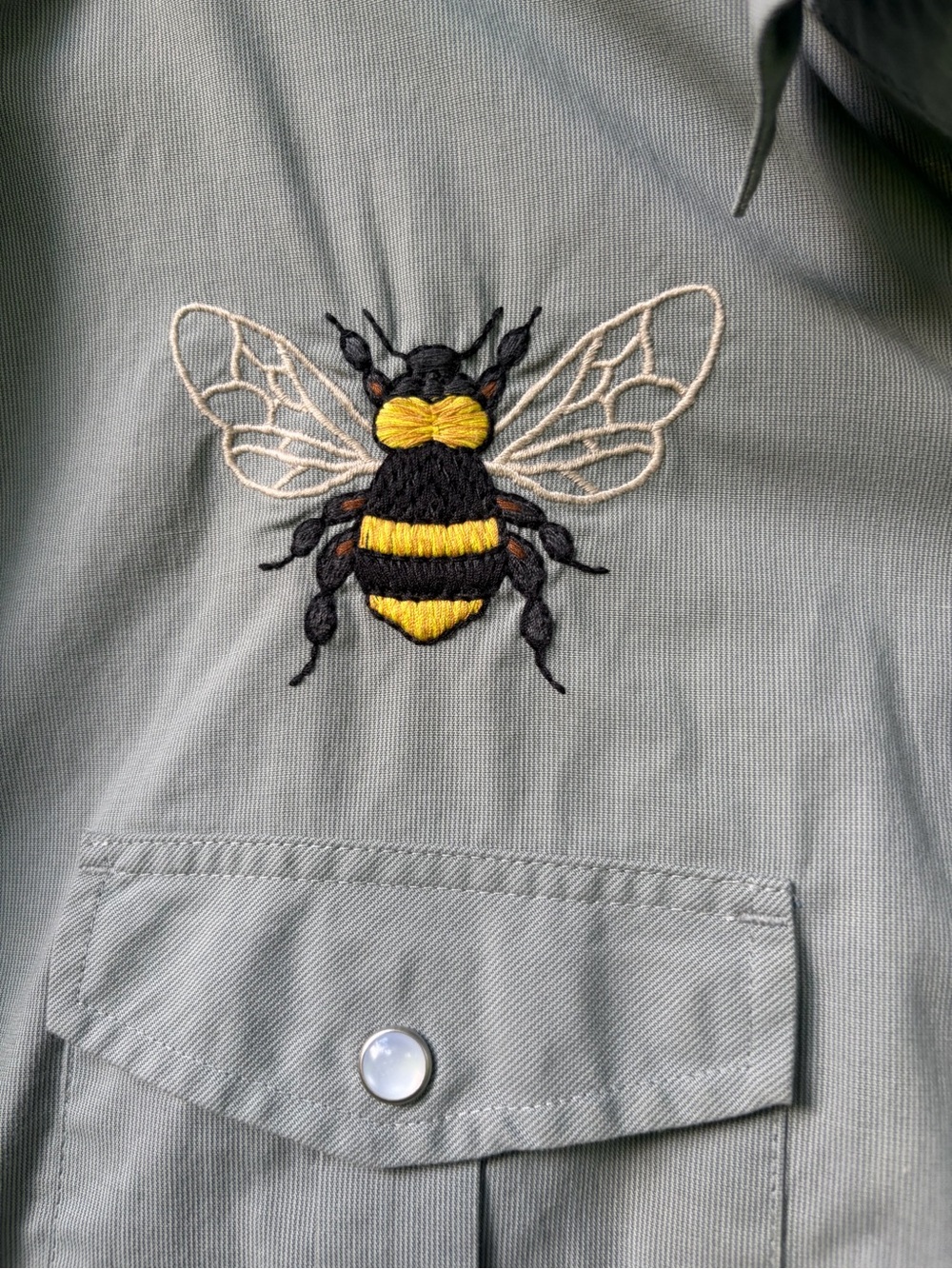 Rare ๐ 10th anniversary Howler Brothers Button-Up Shirt with Bee Embroidery - Picture 2 of 3